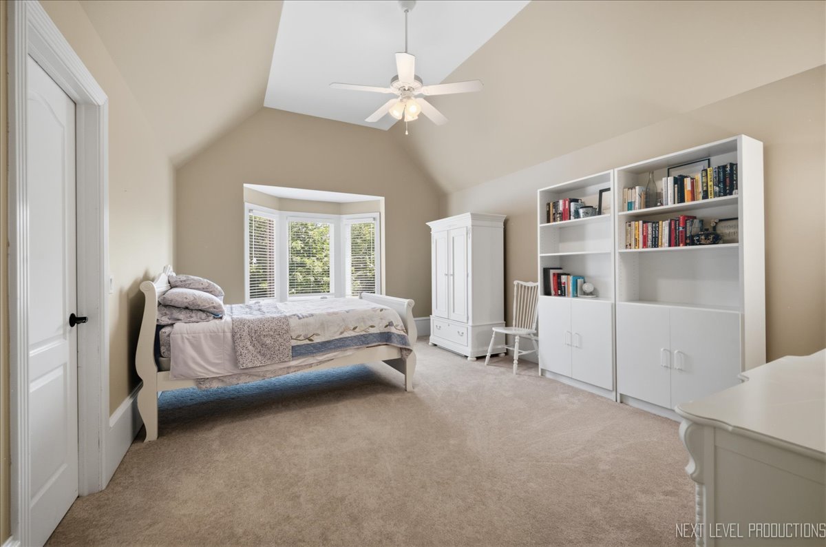 632 Waters Edge Drive Property Photo 29