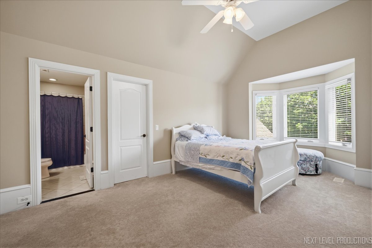 632 Waters Edge Drive Property Photo 30