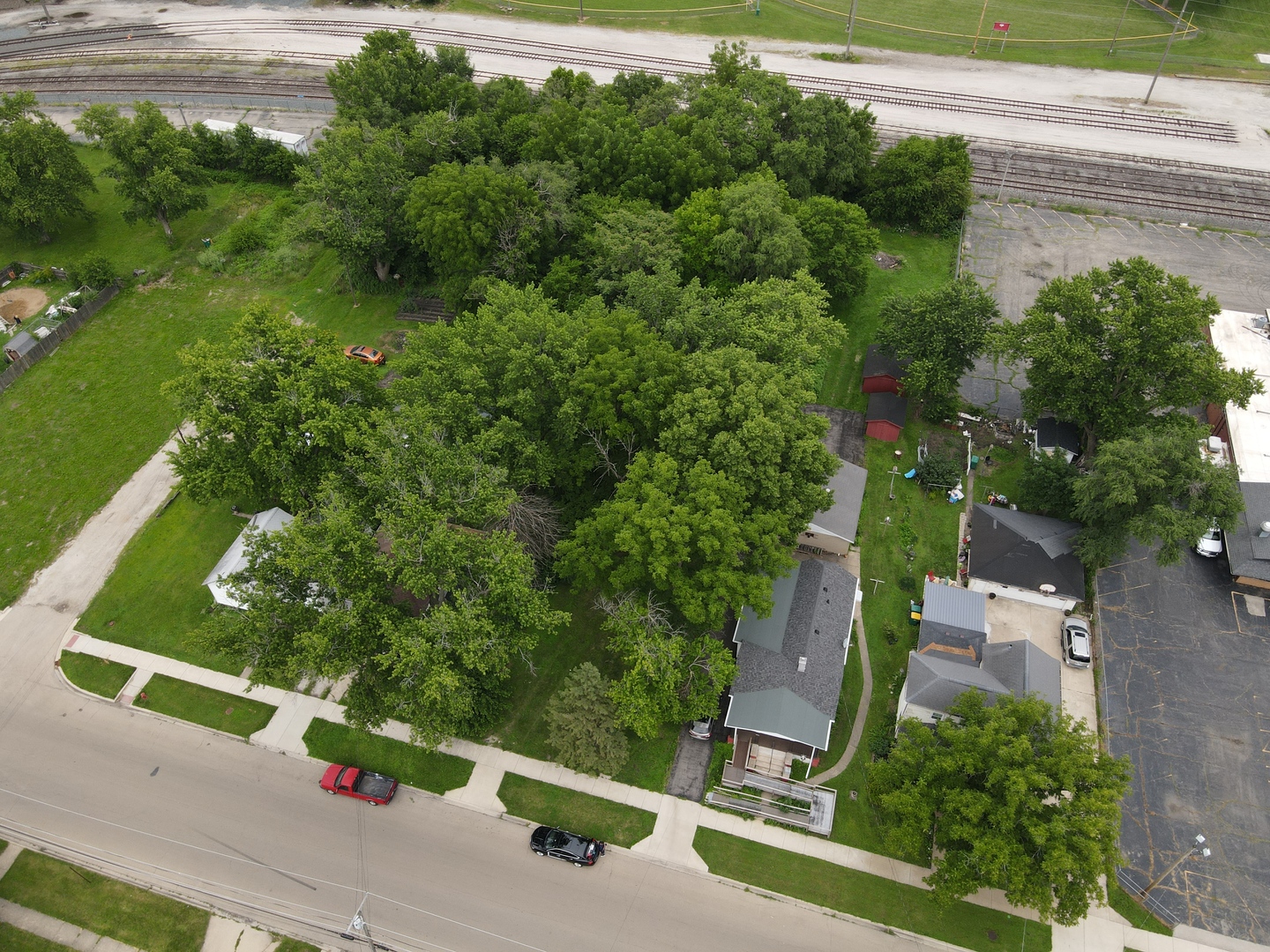 305 S Illinois Street Property Photo 6