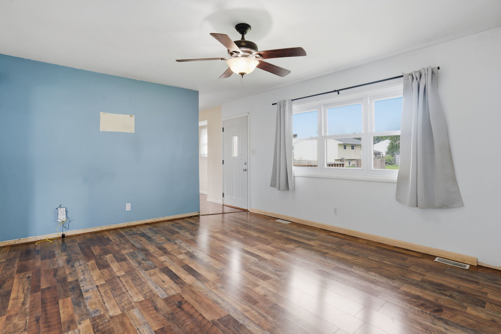4628 50th Street Property Photo 4