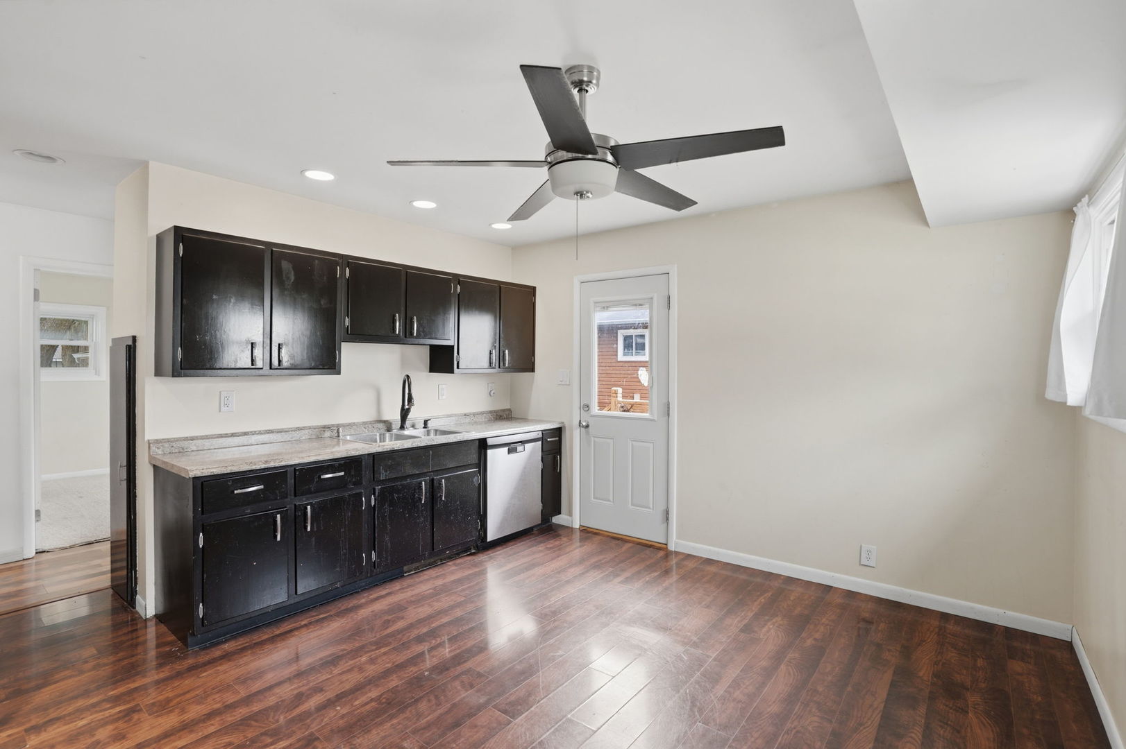 4628 50th Street Property Photo 5