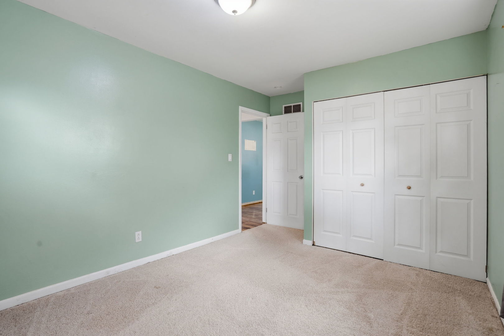 4628 50th Street Property Photo 9