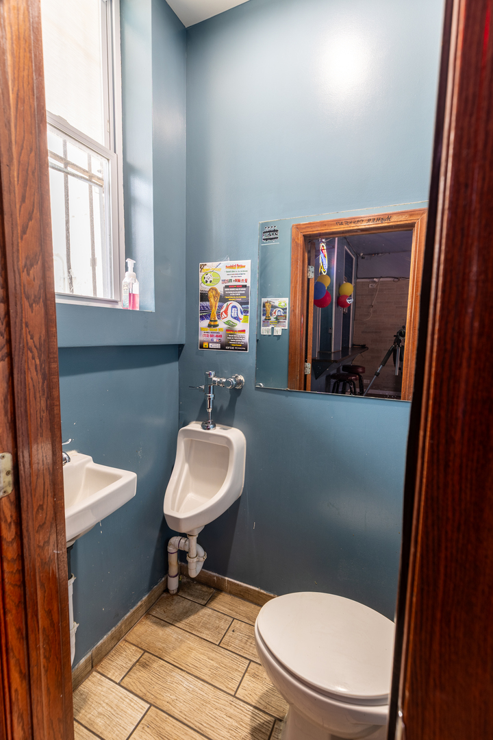 2129 59th Court Property Photo 17