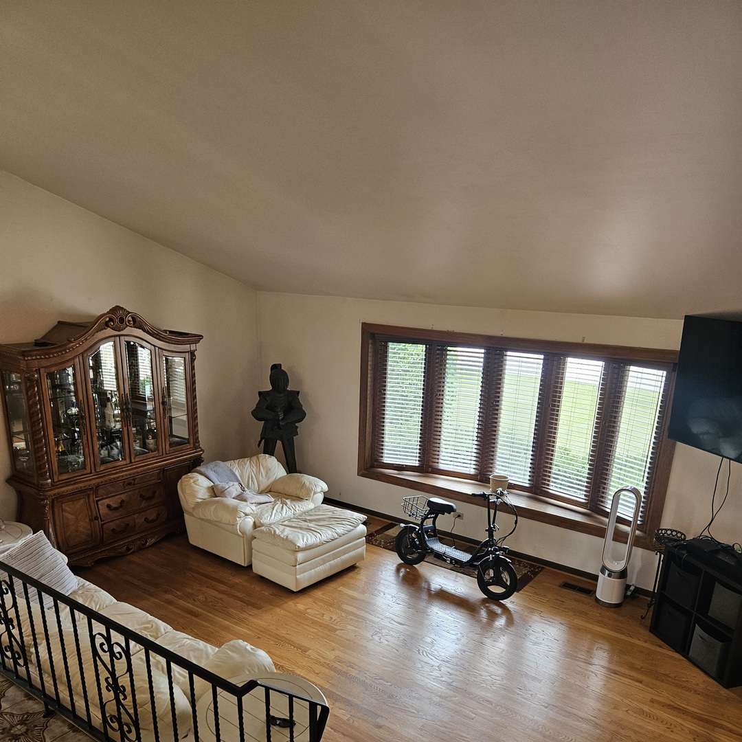 9157 S 83rd Court Property Photo 6