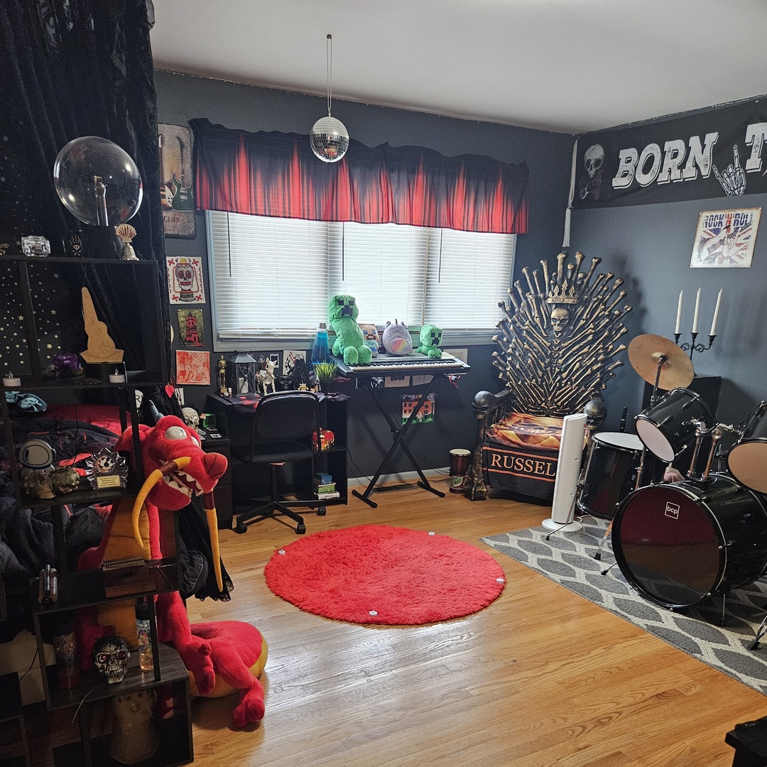 9157 S 83rd Court Property Photo 16