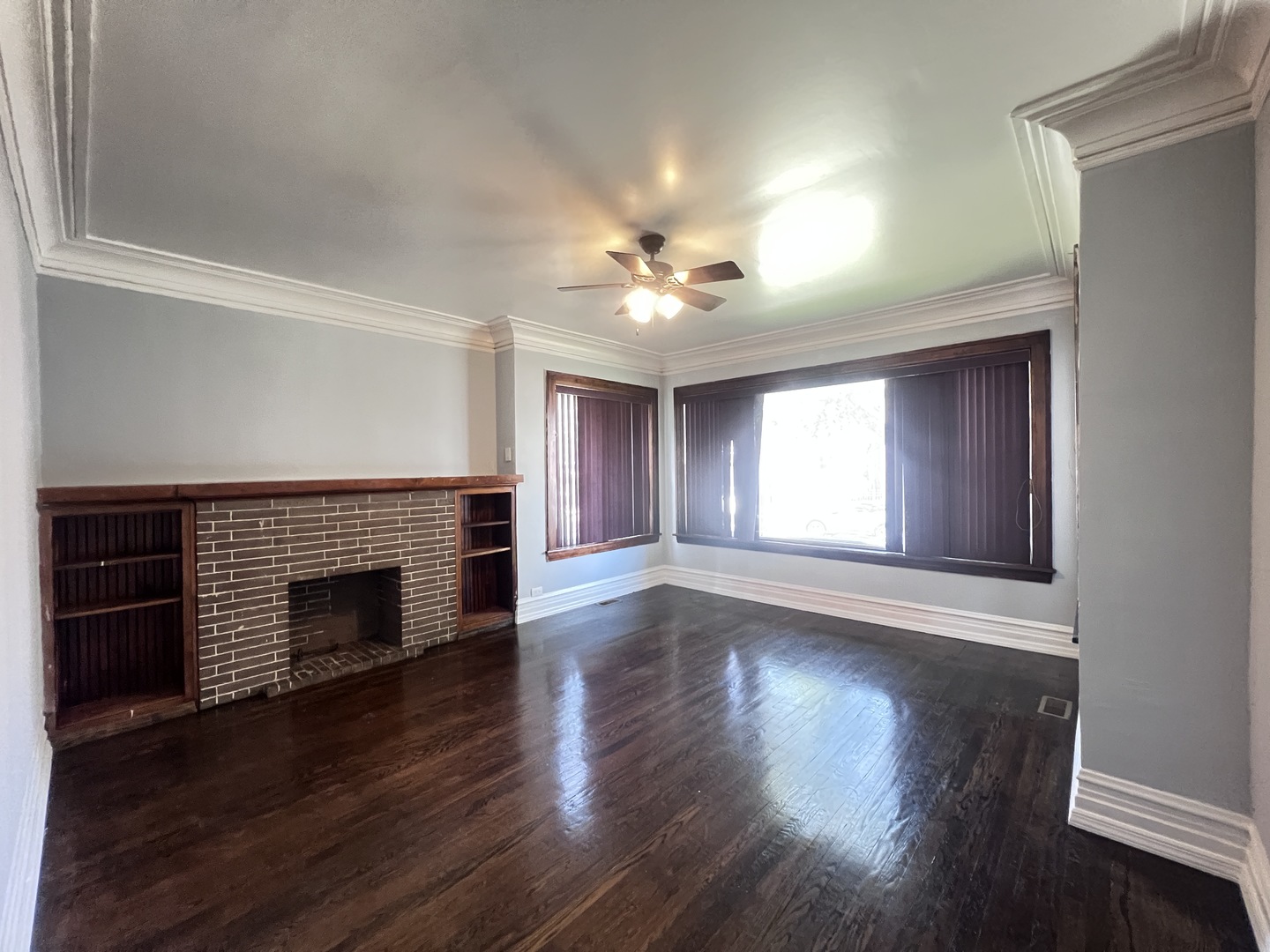 821 N Waller Avenue 1 Property Photo 3
