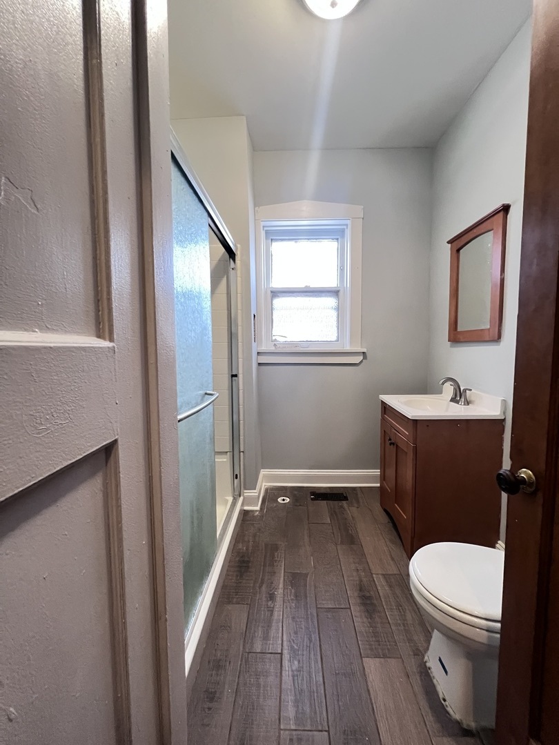 821 N Waller Avenue 1 Property Photo 24