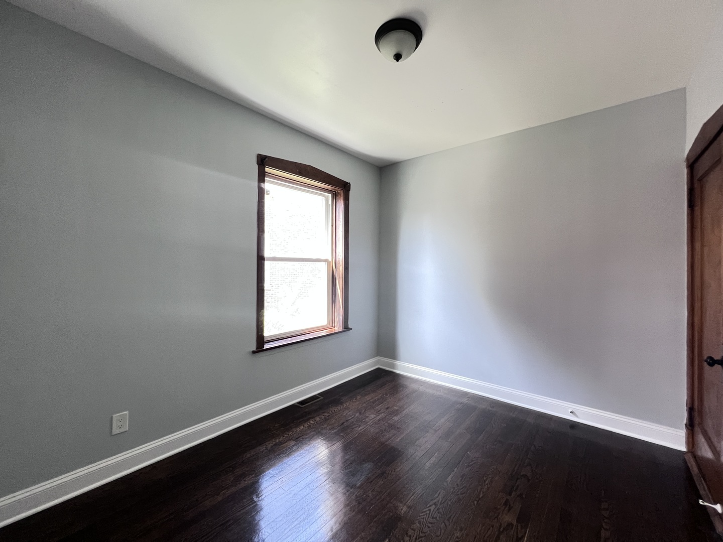 821 N Waller Avenue 1 Property Photo 36