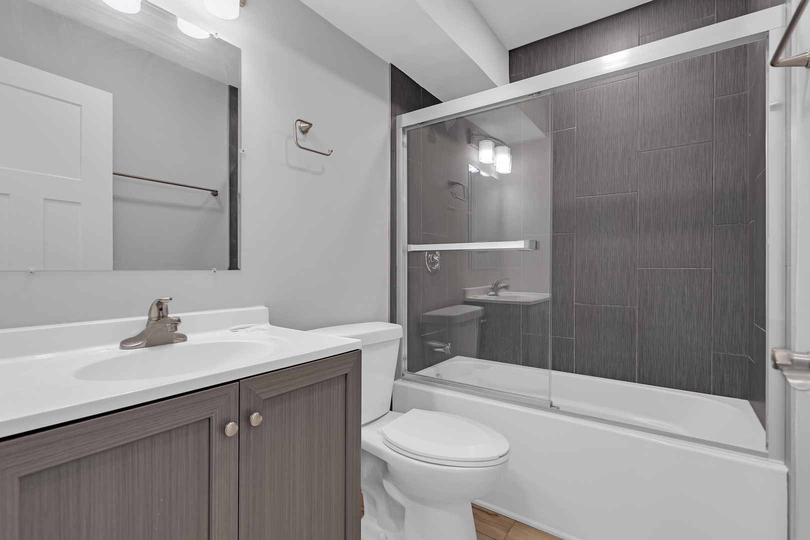 840 College Boulevard Property Photo 6