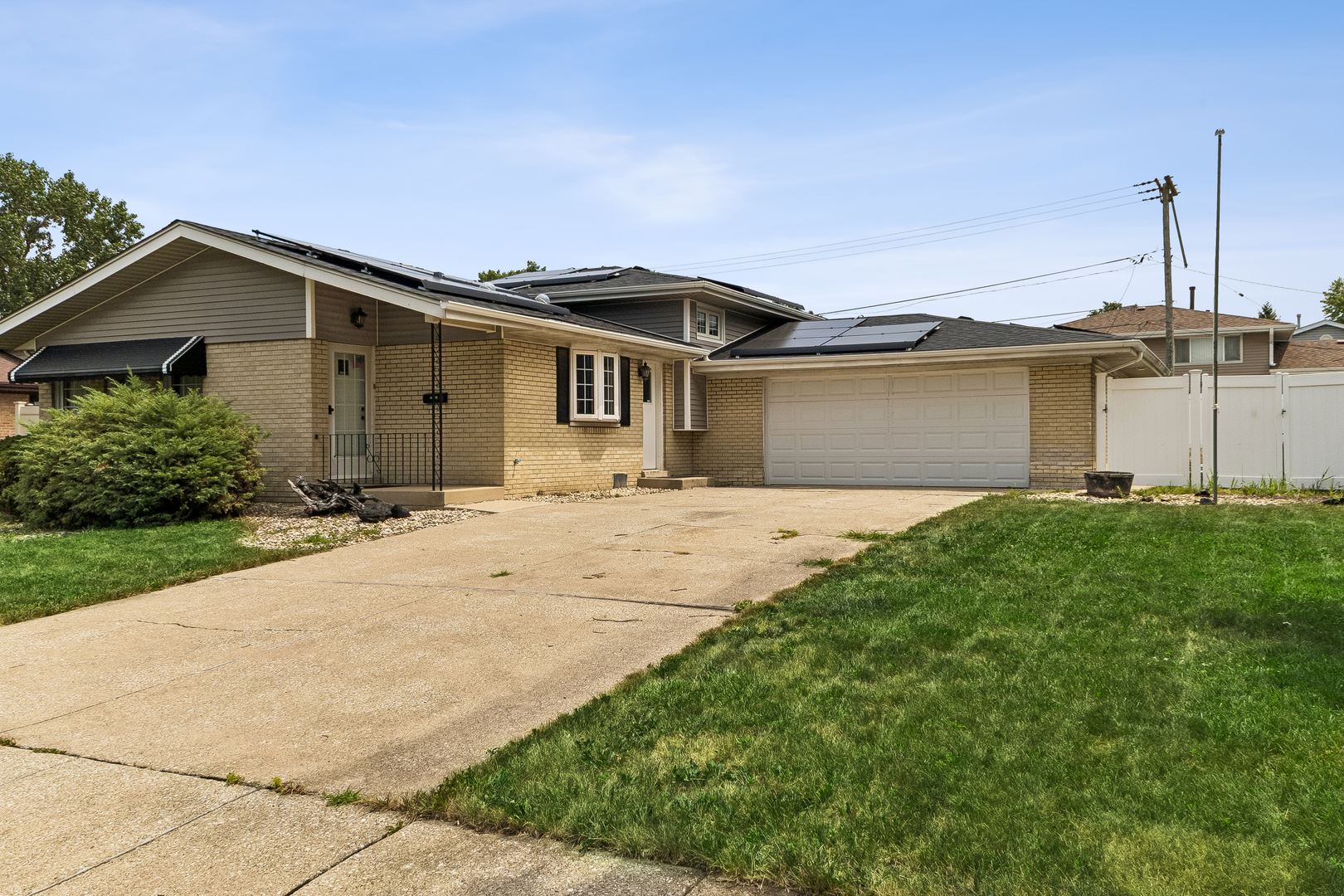 16457 Laura Lane