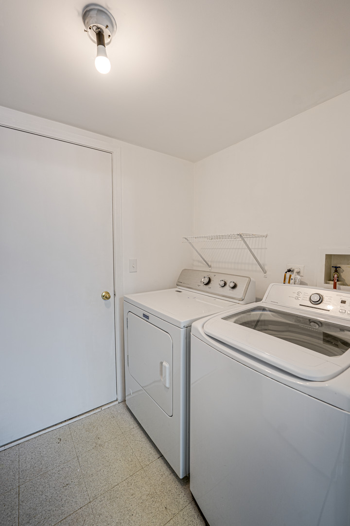 2884 Cedar Glade Drive Property Photo 6