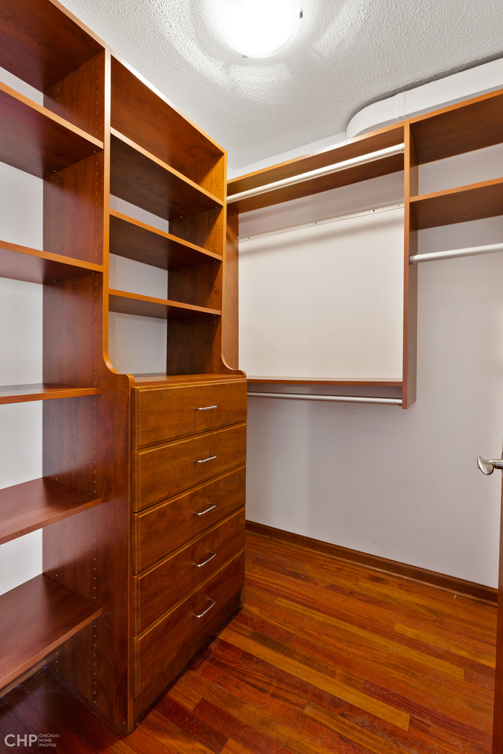 330 W Diversey Parkway 807-809 Property Photo 12