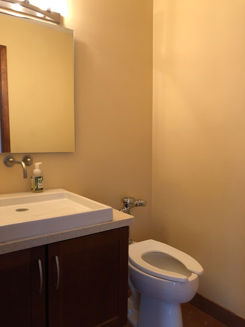 330 W Diversey Parkway 807-809 Property Photo 16
