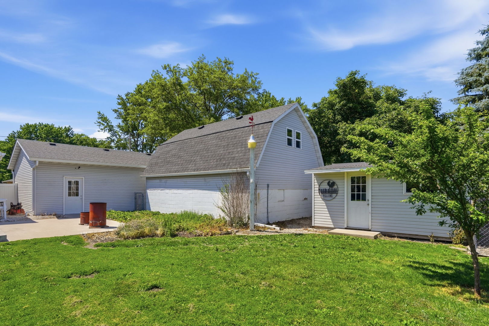 301 N Yates Street Property Photo 19