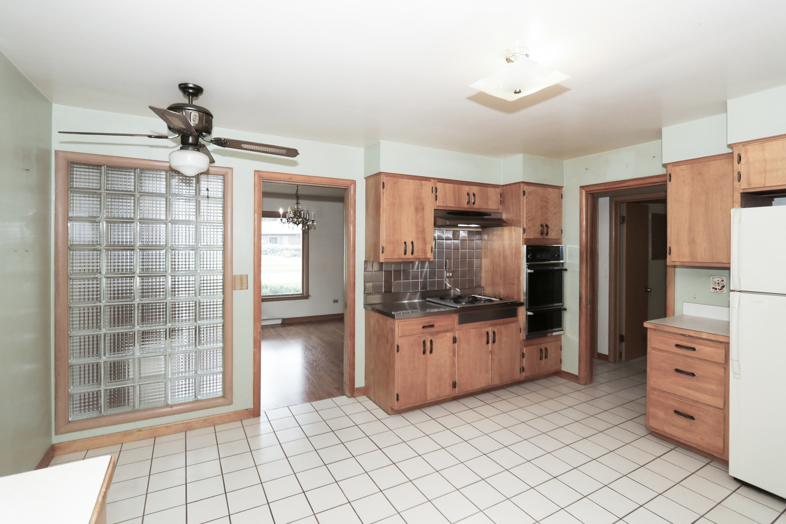 101 N Eastern Avenue Property Photo 7