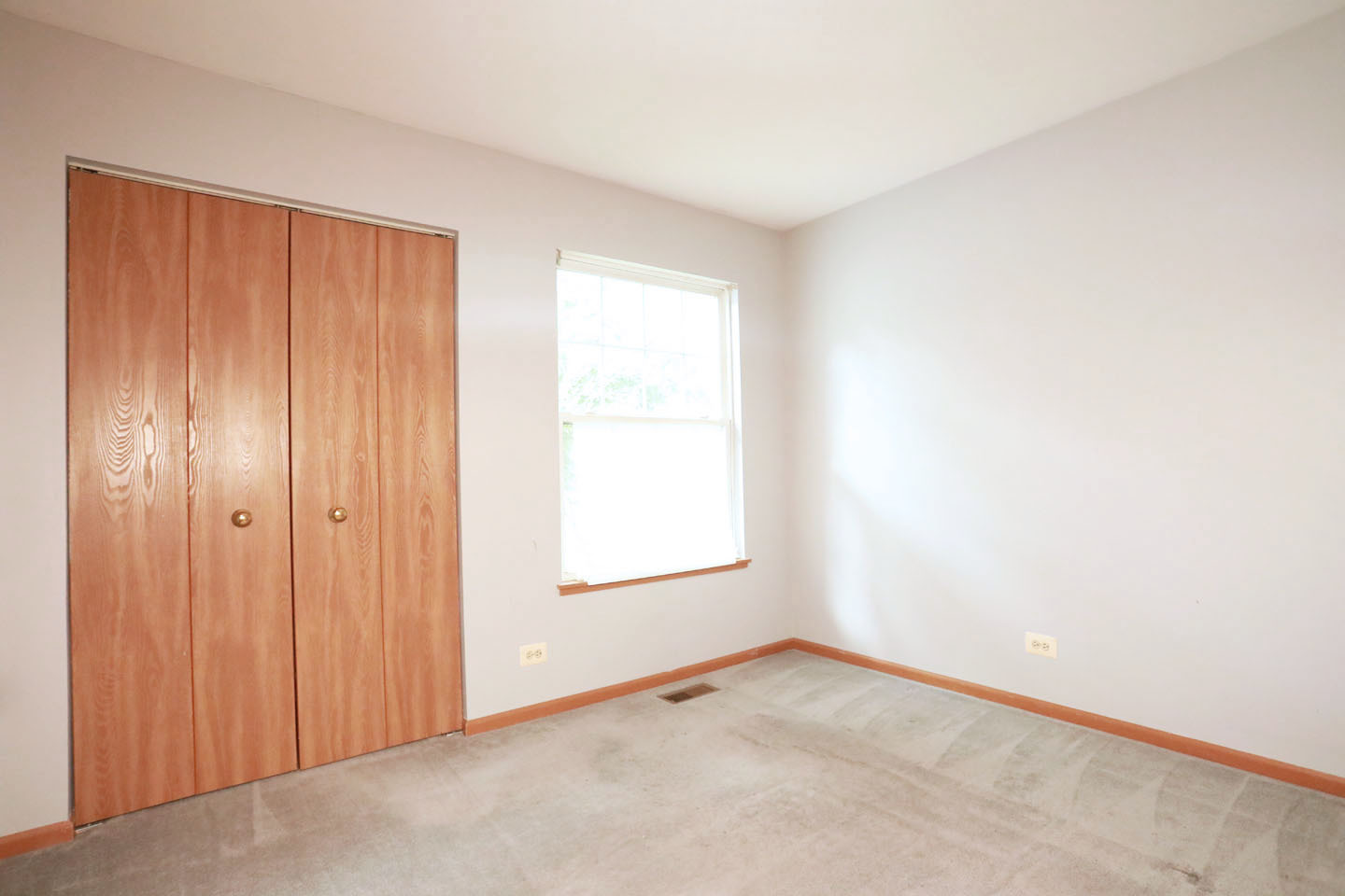 704 Shady Oaks Court Property Photo 15