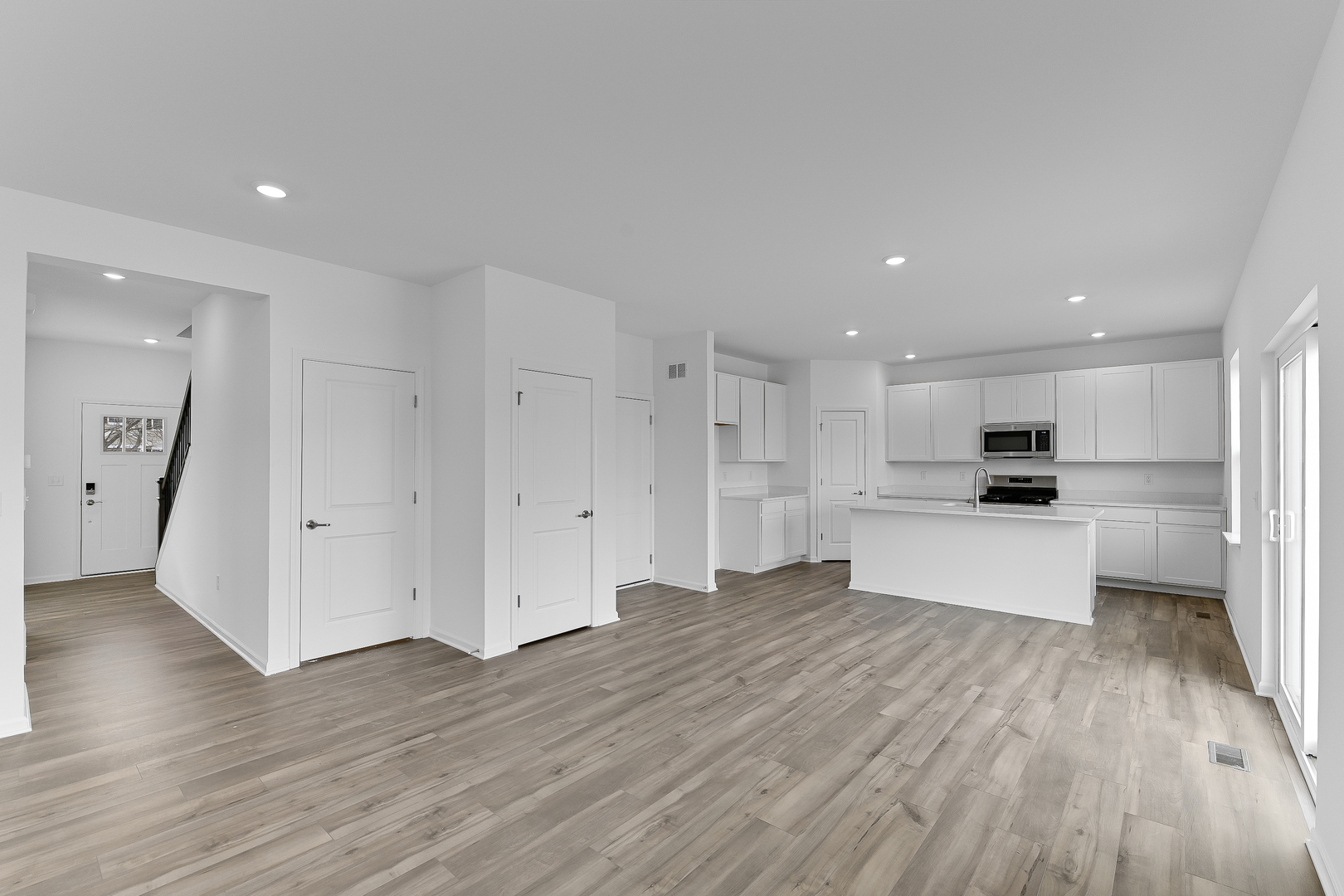 2832 Mcmurtrie Way Property Photo 3
