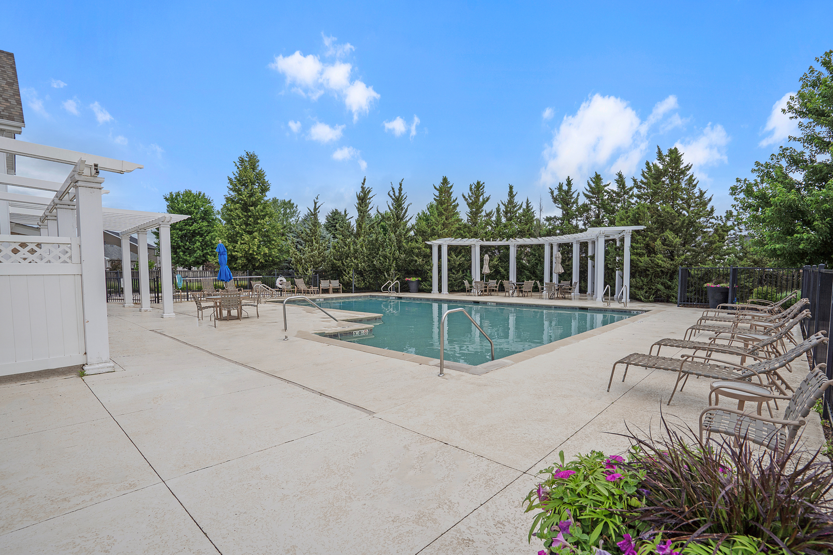 2832 Mcmurtrie Way Property Photo 16