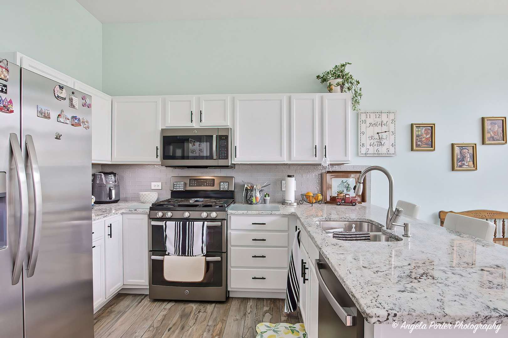 4641 4th Street Property Photo 4