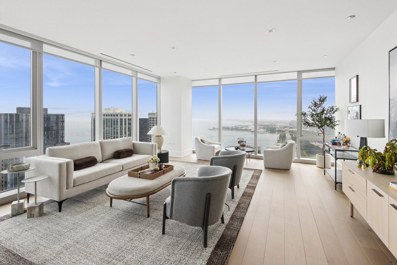 363 E Wacker Drive 4209 Property Photo 2