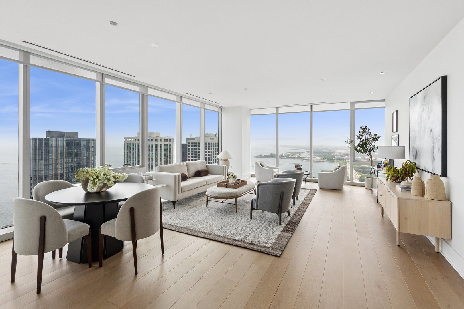 363 E Wacker Drive 4209 Property Photo 3