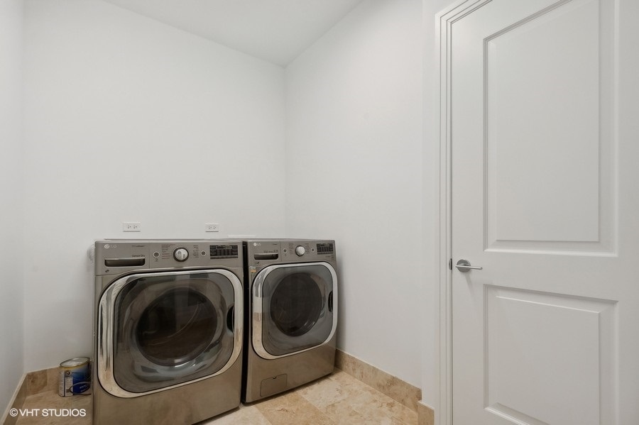 363 E Wacker Drive 4209 Property Photo 19