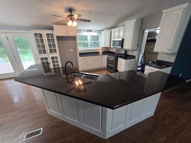 15827 N Mccauley Lane Property Photo 4