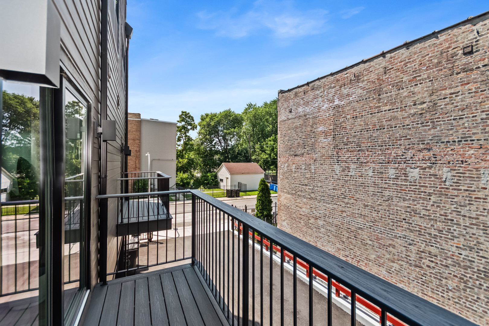 708 E 41 Street Property Photo 15