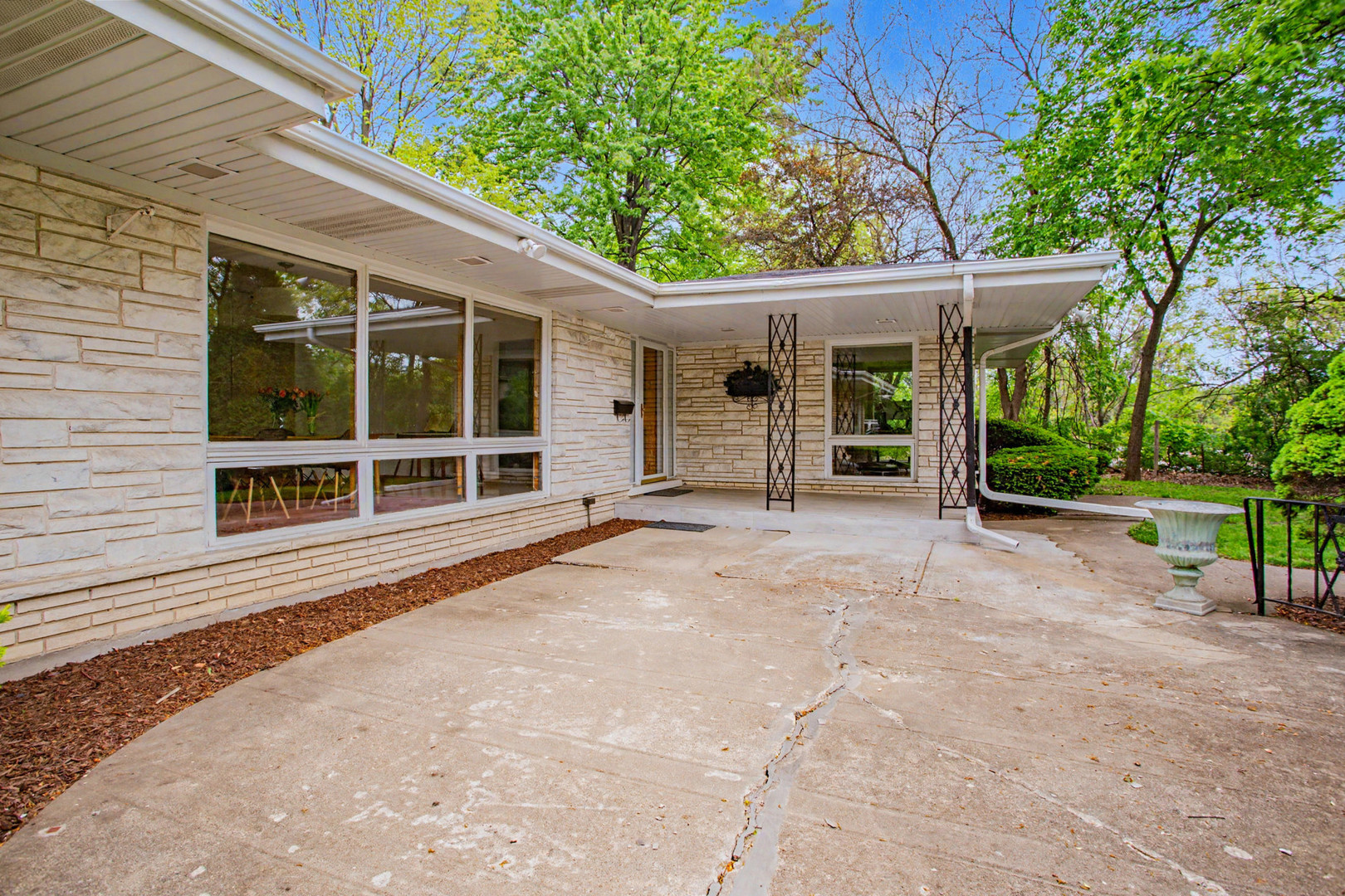6503 N Longmeadow Avenue Property Photo 30