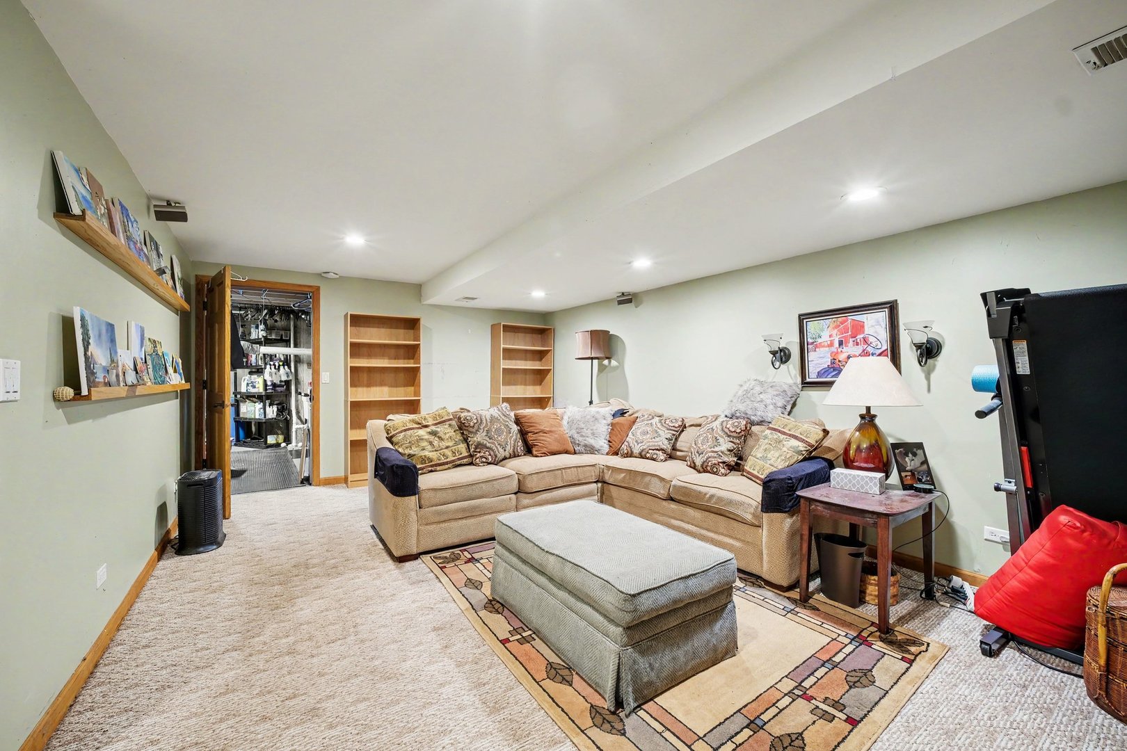 1724 Court Street Property Photo 15