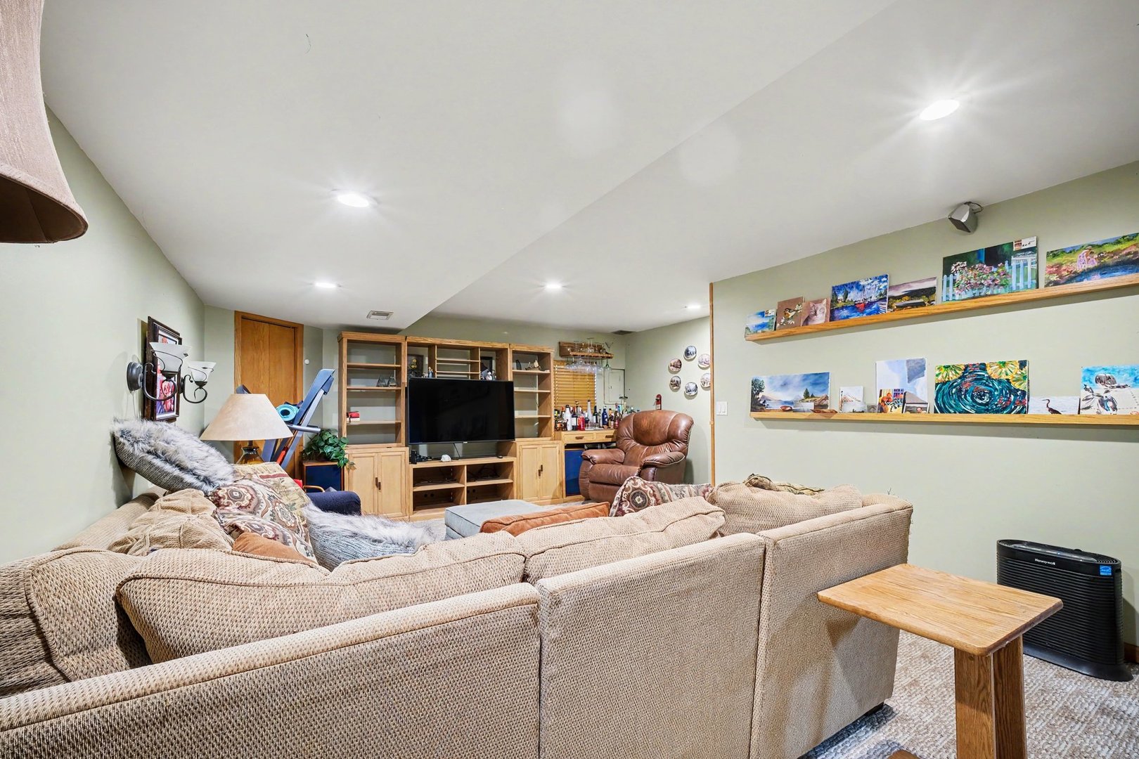 1724 Court Street Property Photo 16