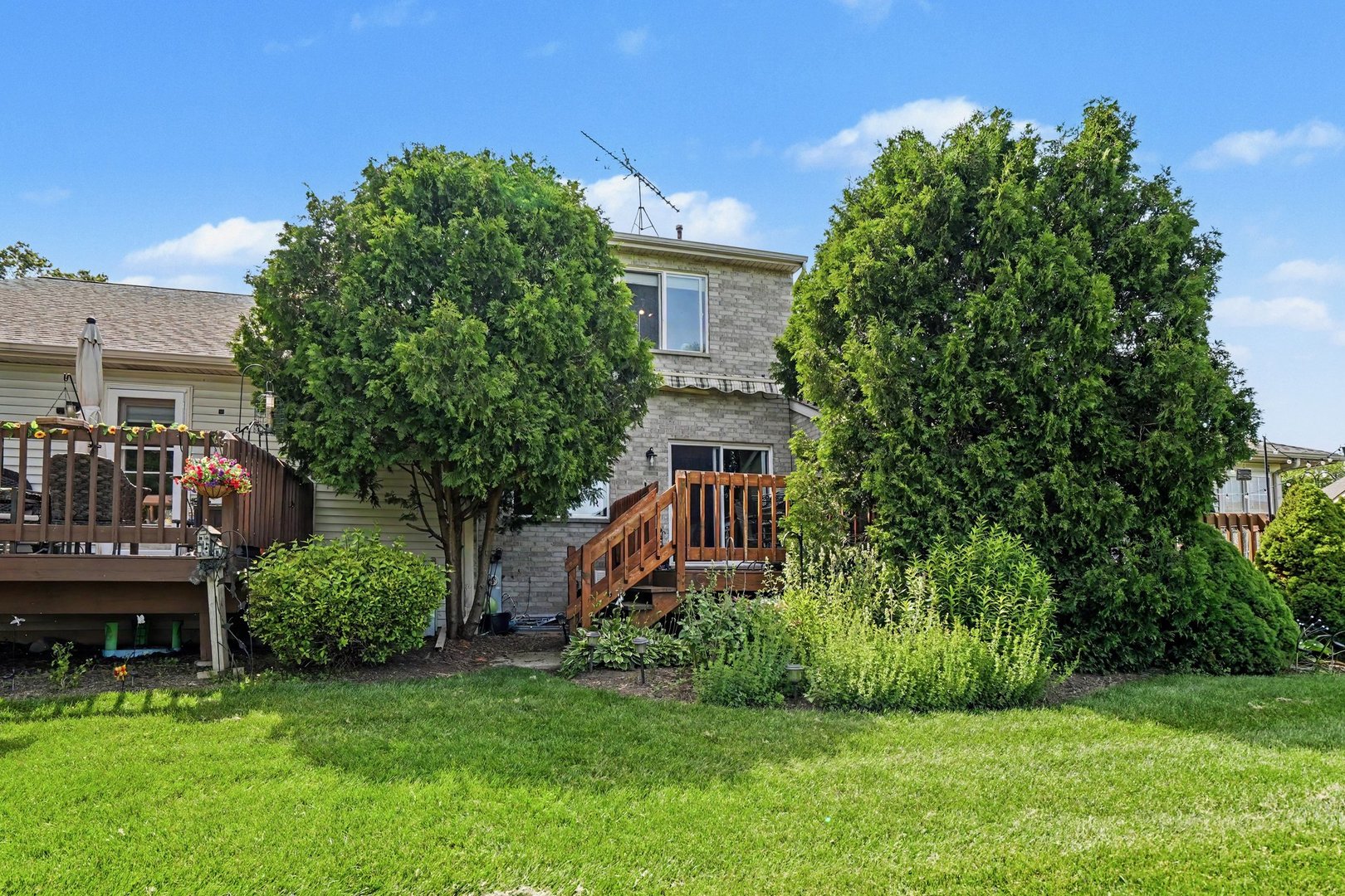 1724 Court Street Property Photo 17