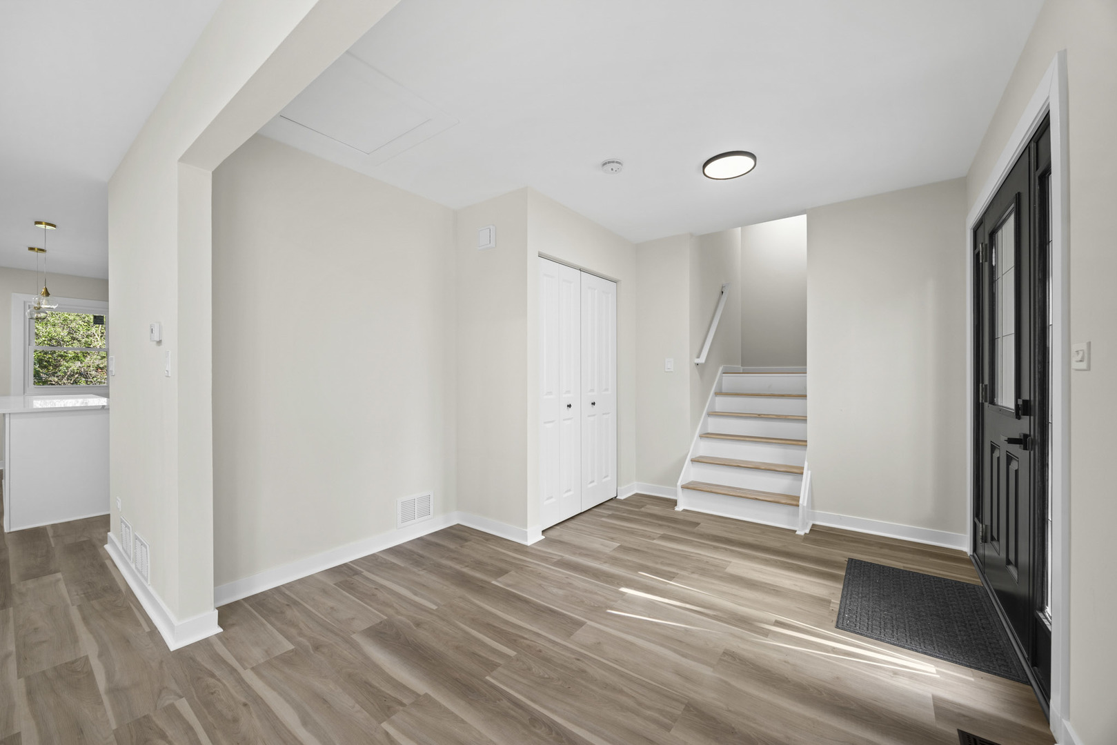 123 Kainer Avenue Property Photo 13