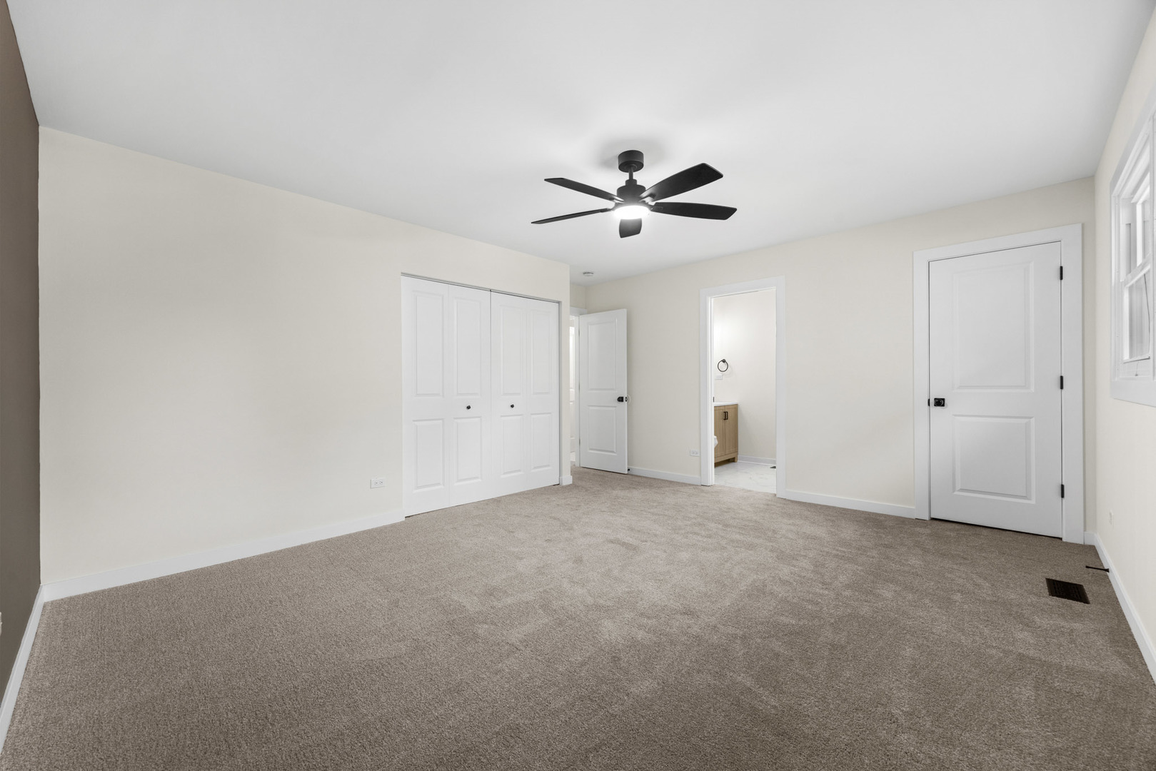 123 Kainer Avenue Property Photo 24