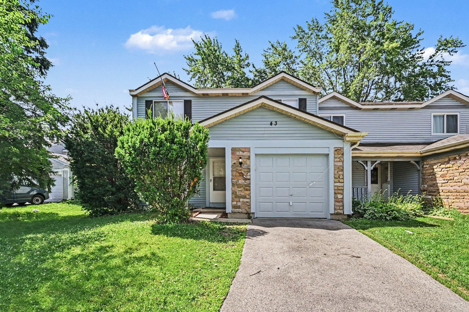 43 Stonefield Drive Property Photo 1