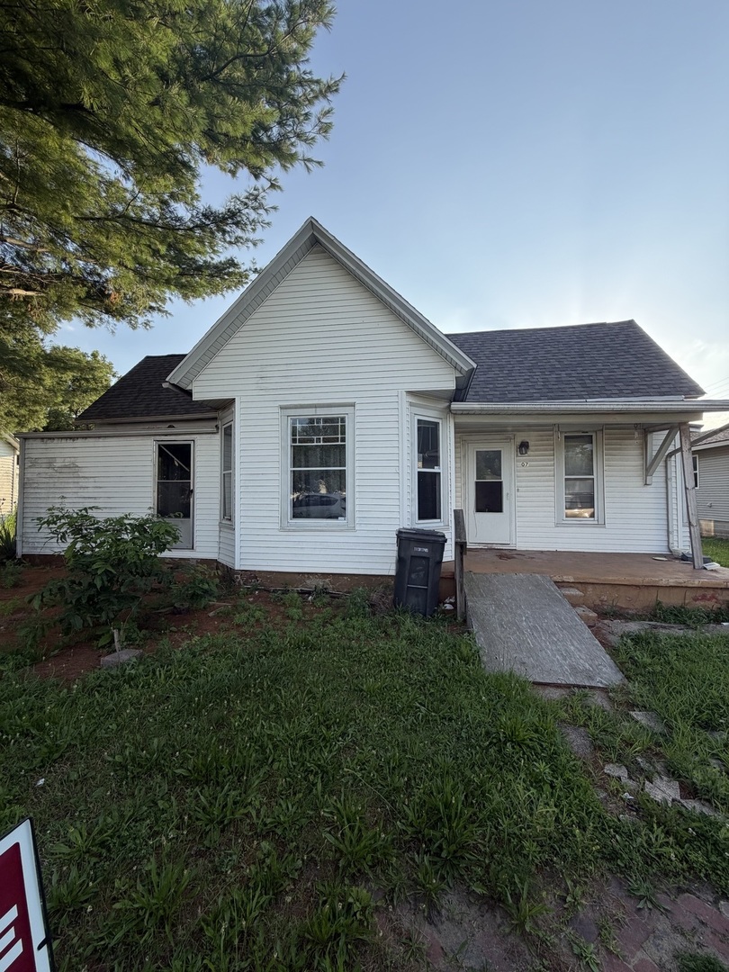 207 S Railroad Street Property Photo 3