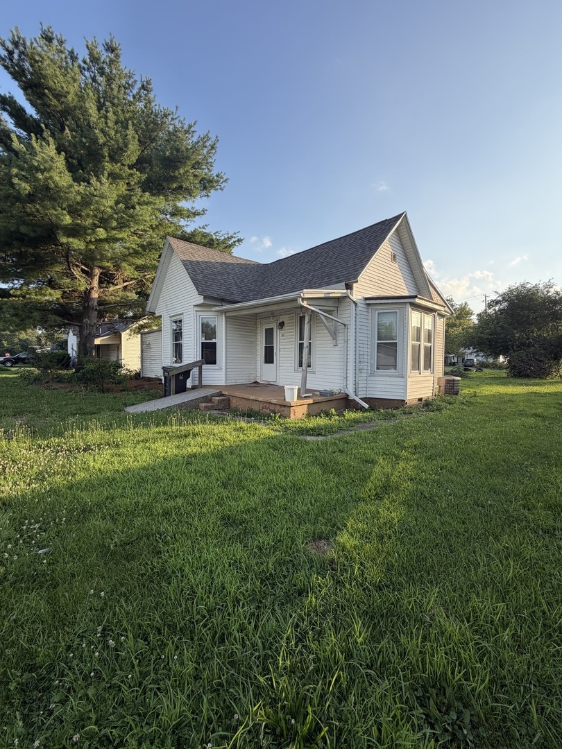 207 S Railroad Street Property Photo 4
