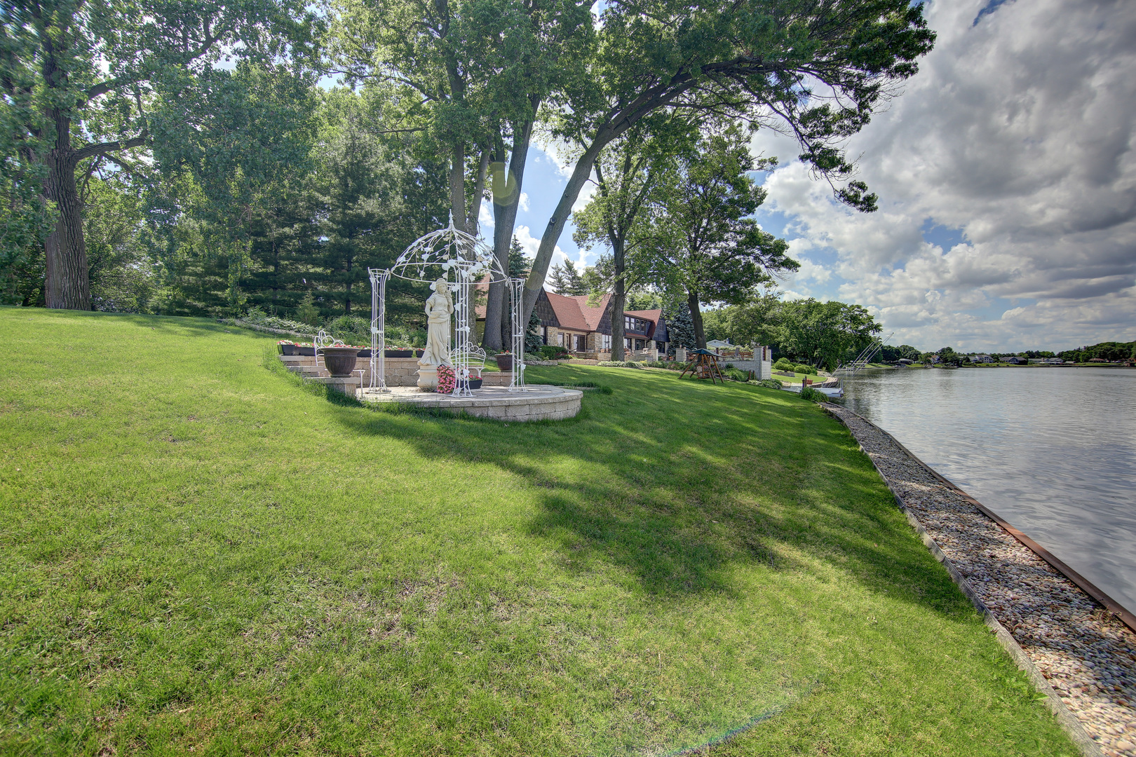 701 Hill Drive Property Photo 14