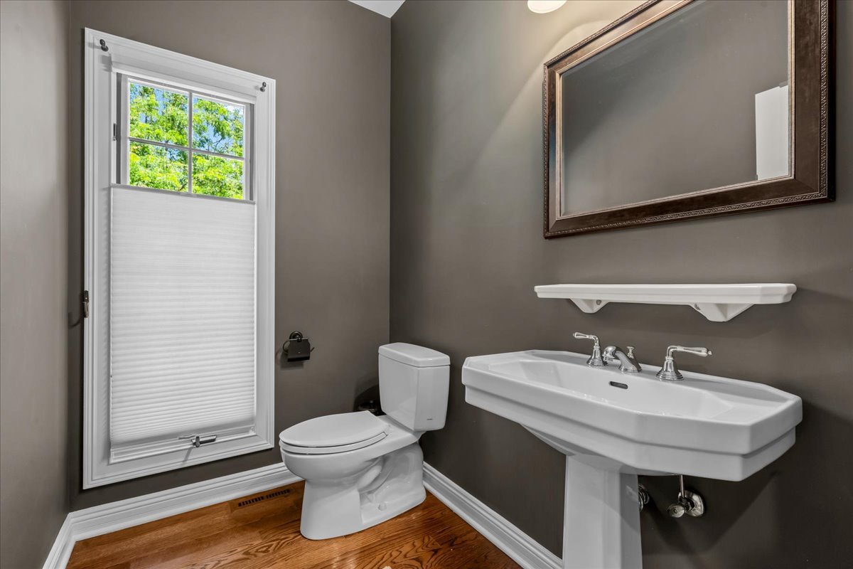 1100 Studio Lane Property Photo 13