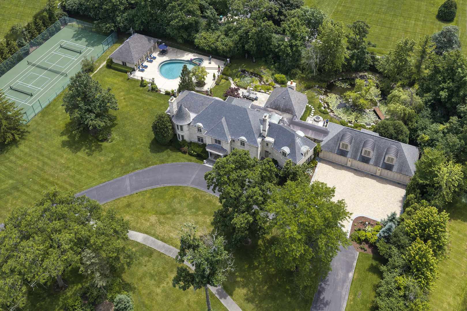 2311 Burr Oak Property Photo 4