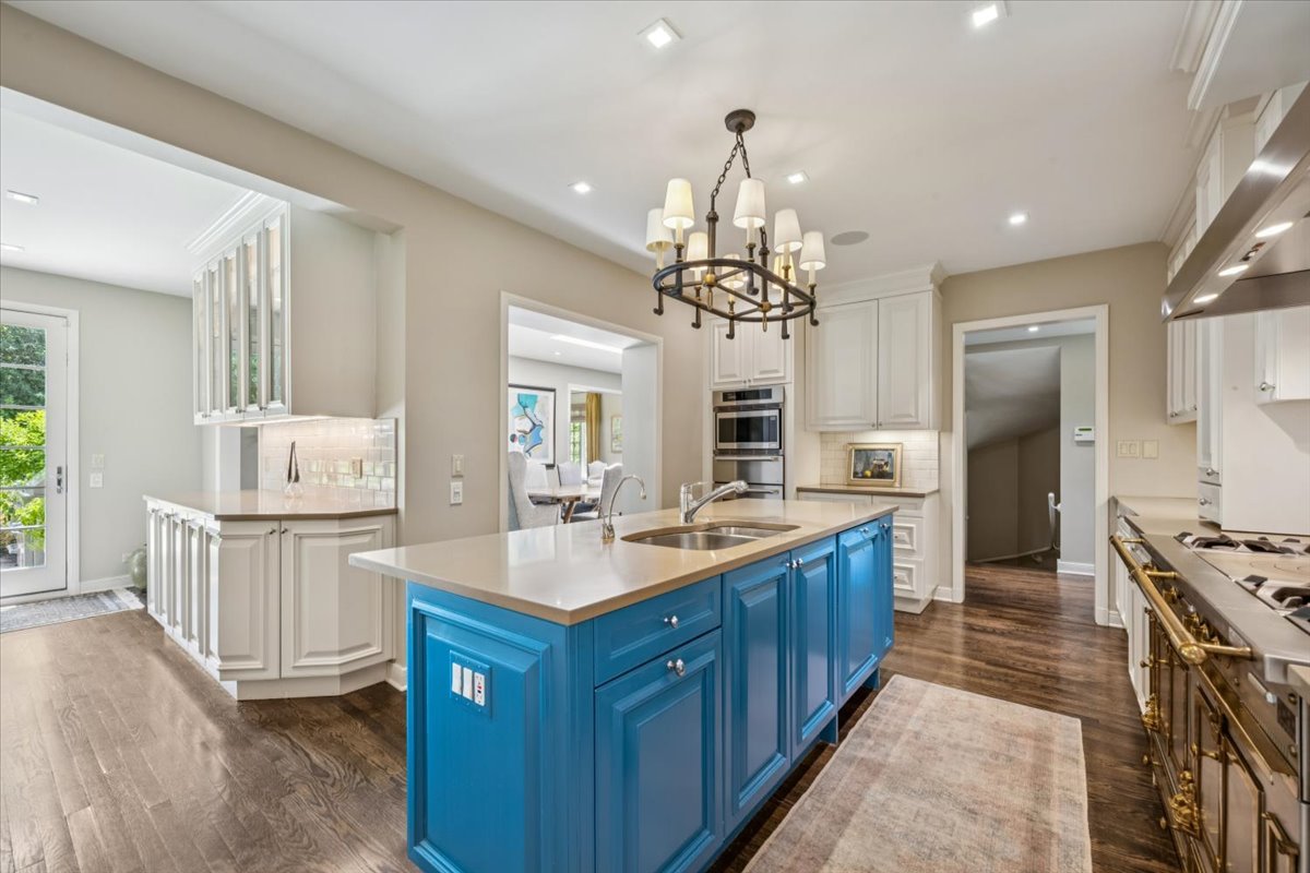 2311 Burr Oak Property Photo 17