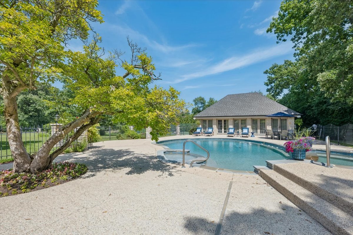 2311 Burr Oak Property Photo 41