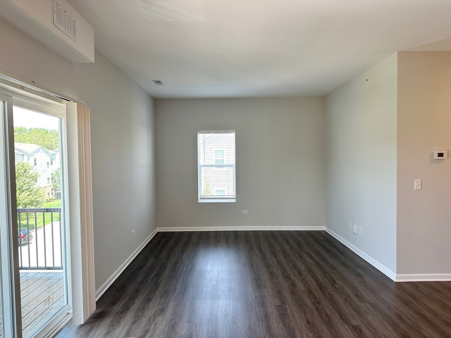 855 E Main Street 3f Property Photo 5