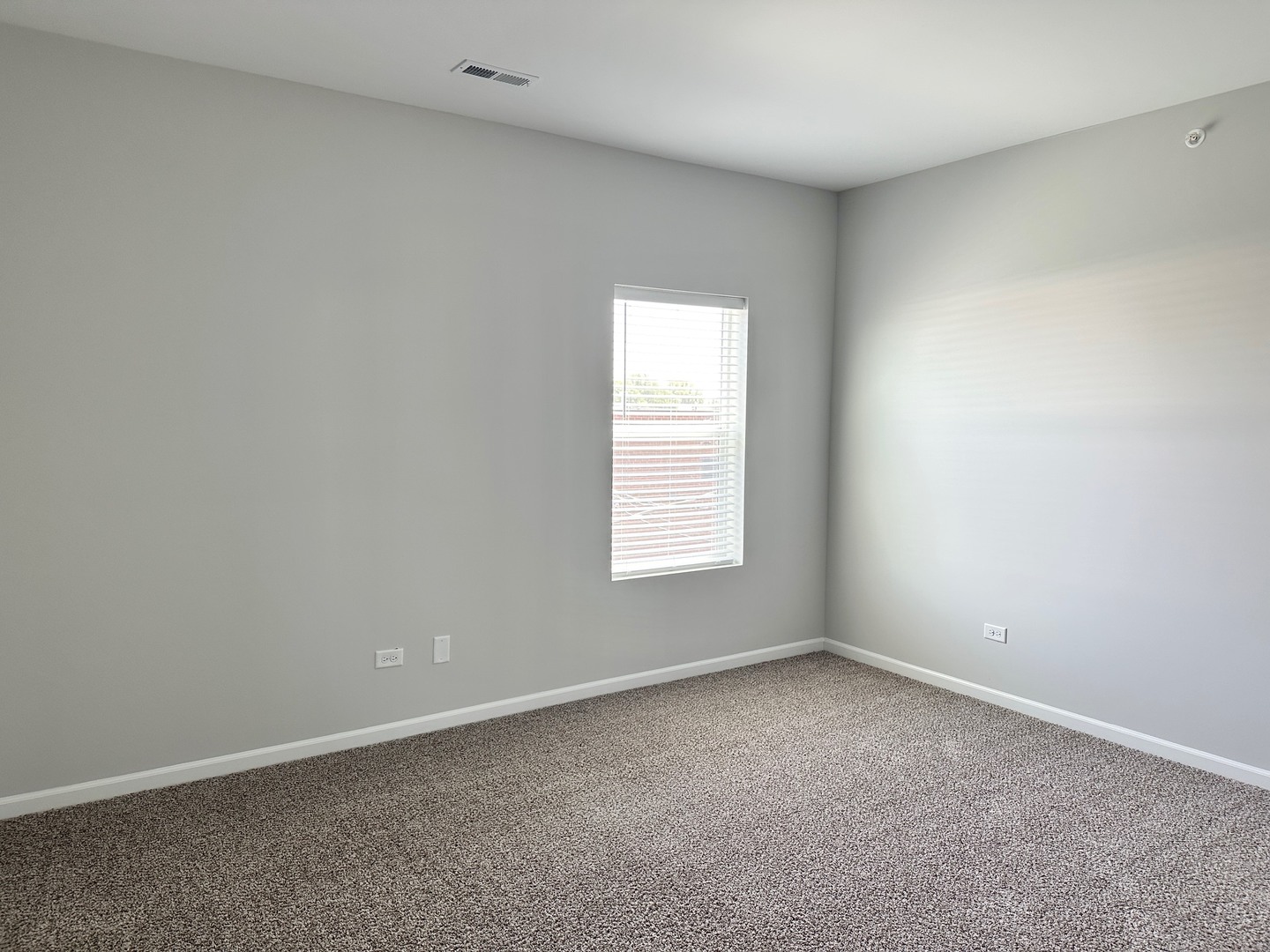 855 E Main Street 3f Property Photo 8