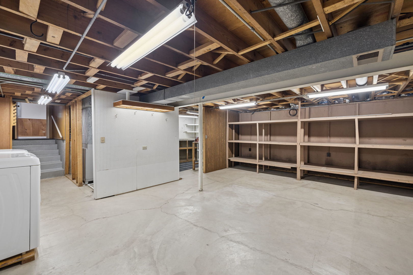 5845 Lenox Road Property Photo 10