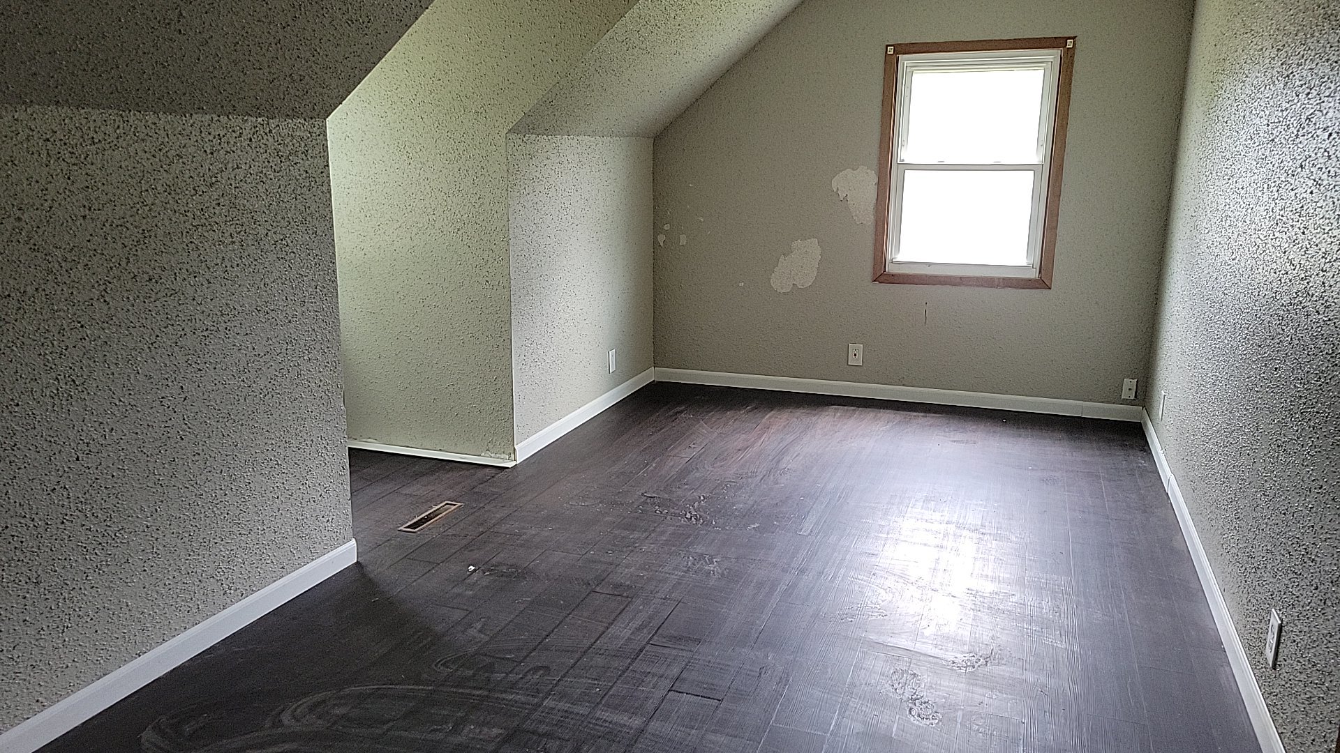 1427 Woods Avenue Property Photo 2