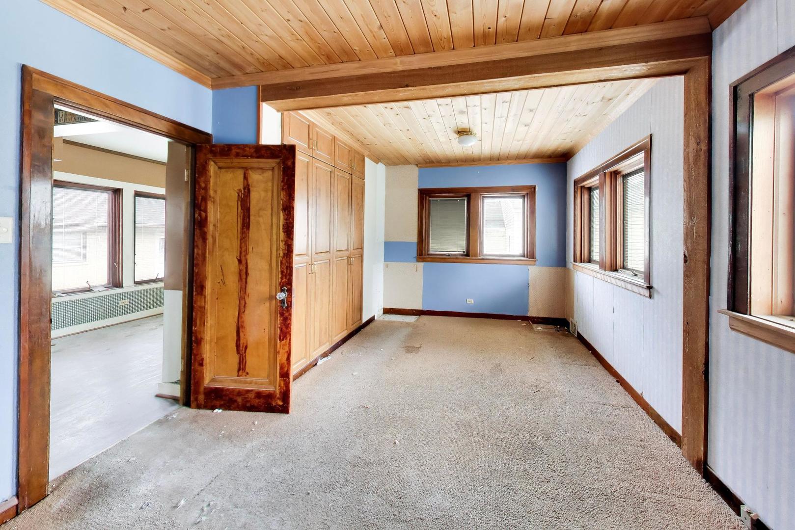 2451 Maple Street Property Photo 12