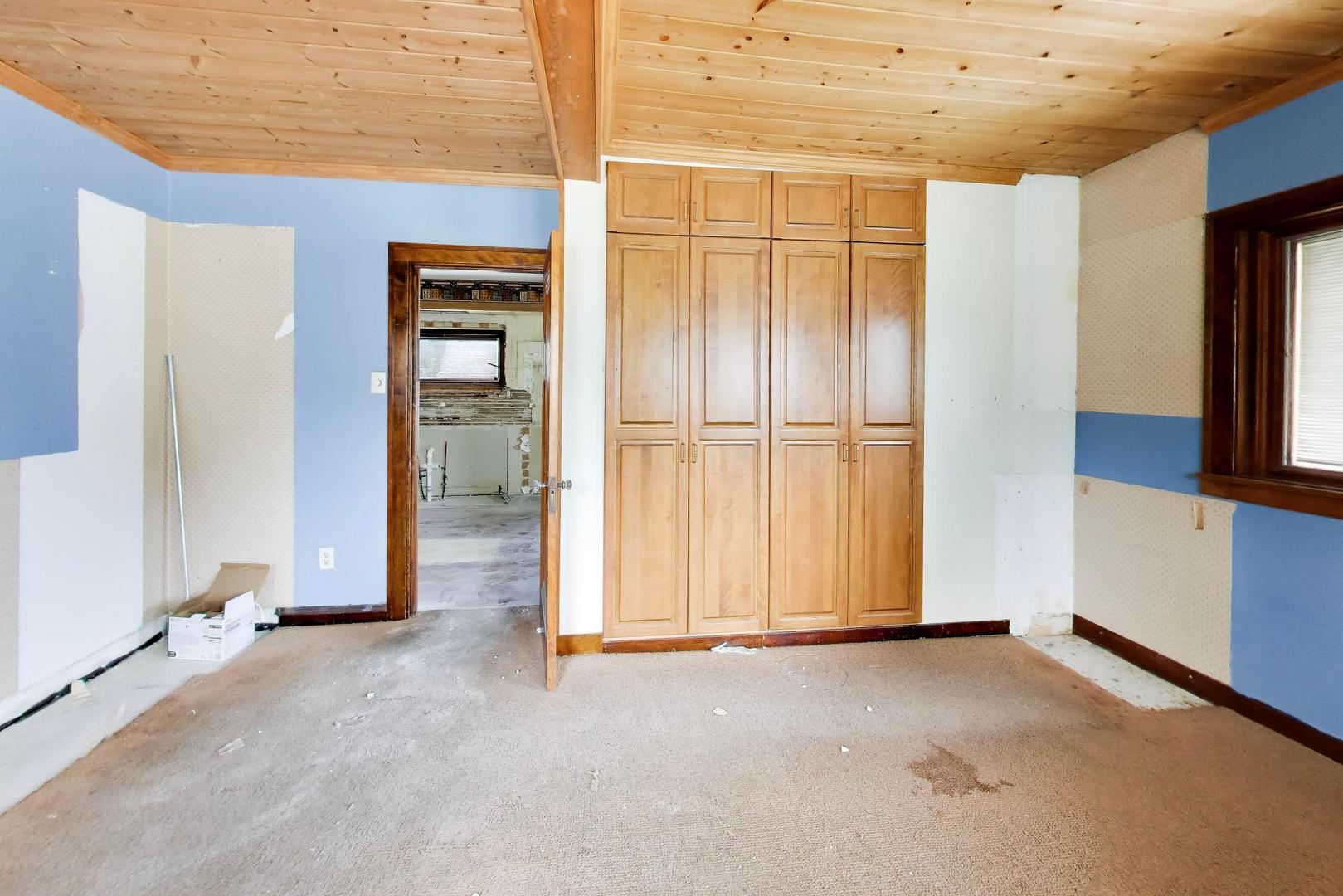 2451 Maple Street Property Photo 13