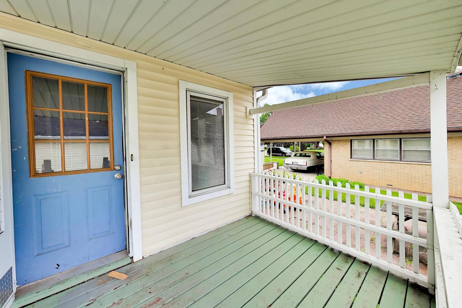 2451 Maple Street Property Photo 23