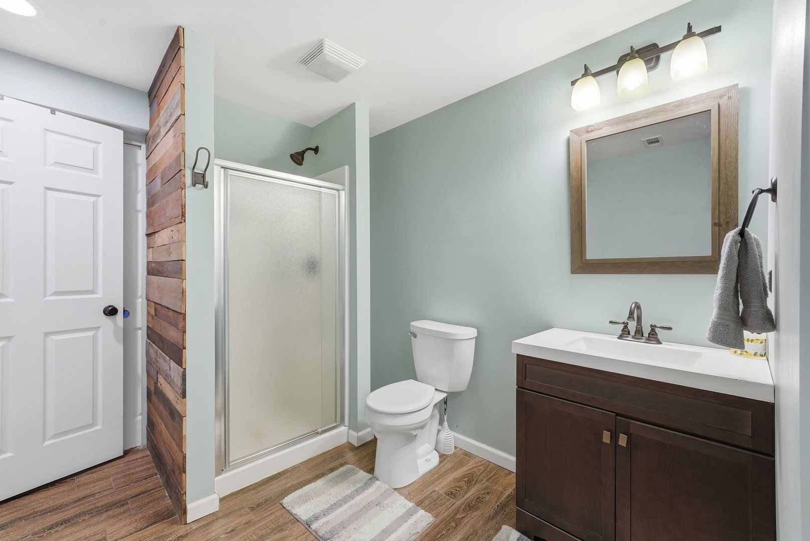 2213 Roaring Creek Drive Property Photo 20